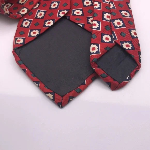 Brooks Brothers All Silk Floral Geo Pattern - Picture 5 of 6